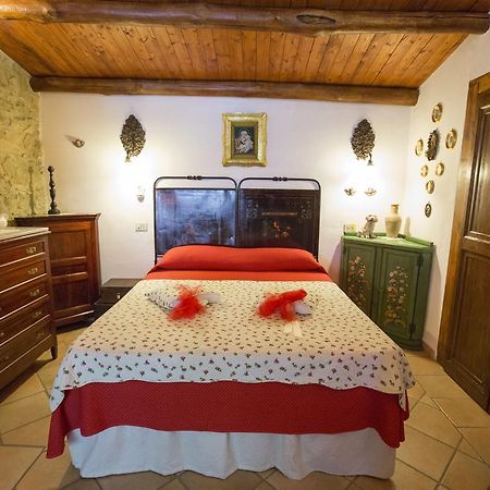 Villa Degli Artisti تْشيفالو الغرفة الصورة