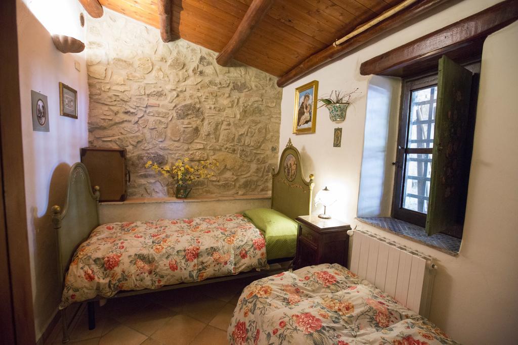 Villa Degli Artisti تْشيفالو الغرفة الصورة