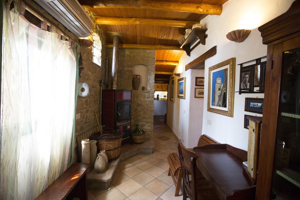 Villa Degli Artisti تْشيفالو الغرفة الصورة
